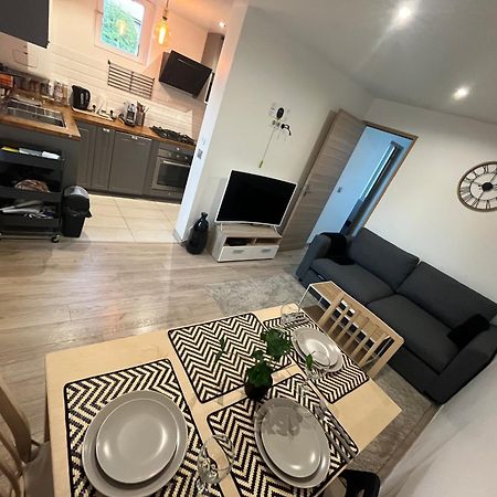 Appart 4 Personnes Proche Paris Tour Eiffel Мёдон Экстерьер фото